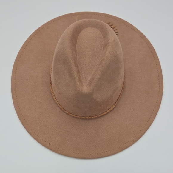Accessories - Stylish Tan Wide-Brim Hat